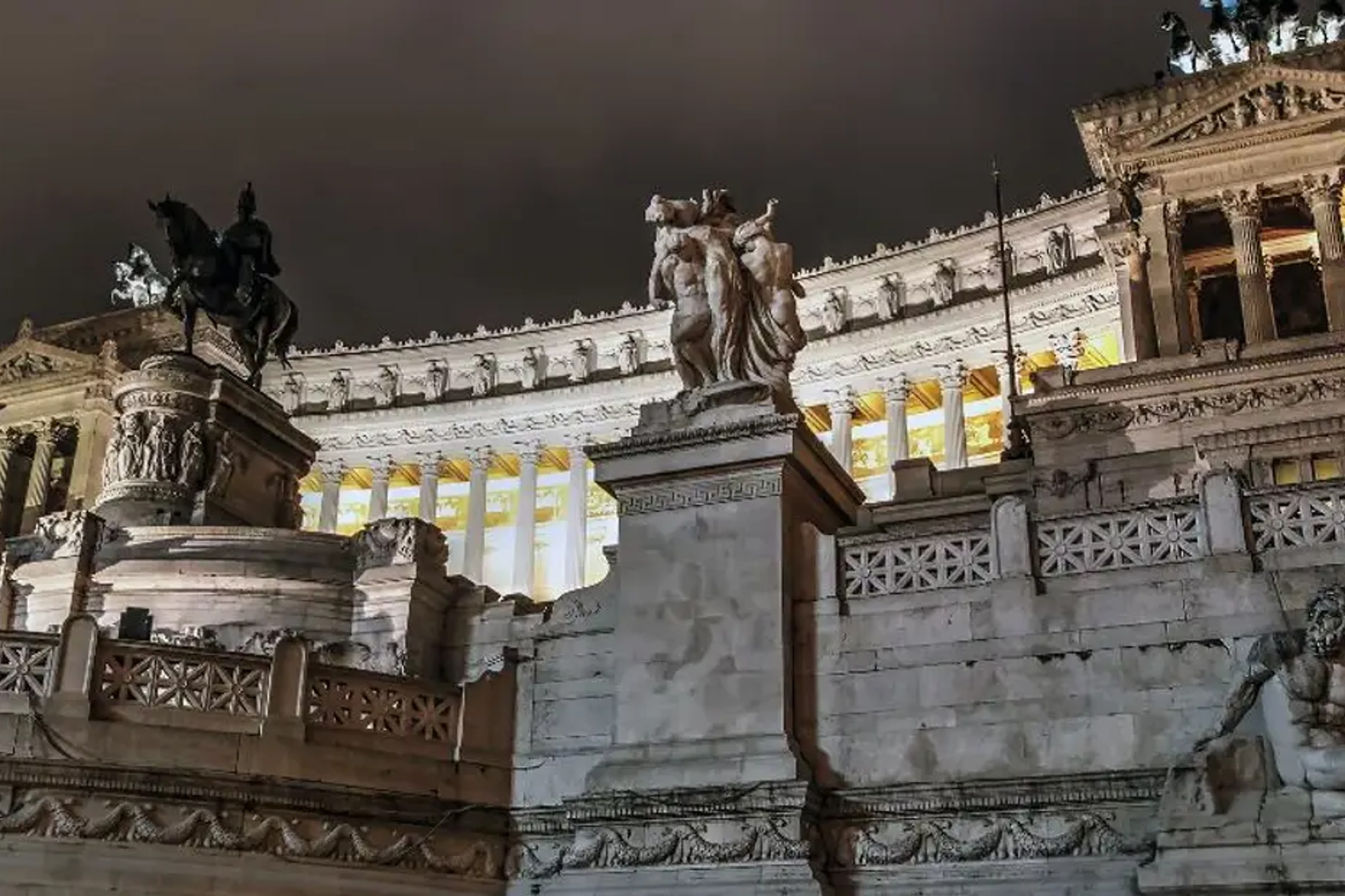 Rome la nuit : visite à pied